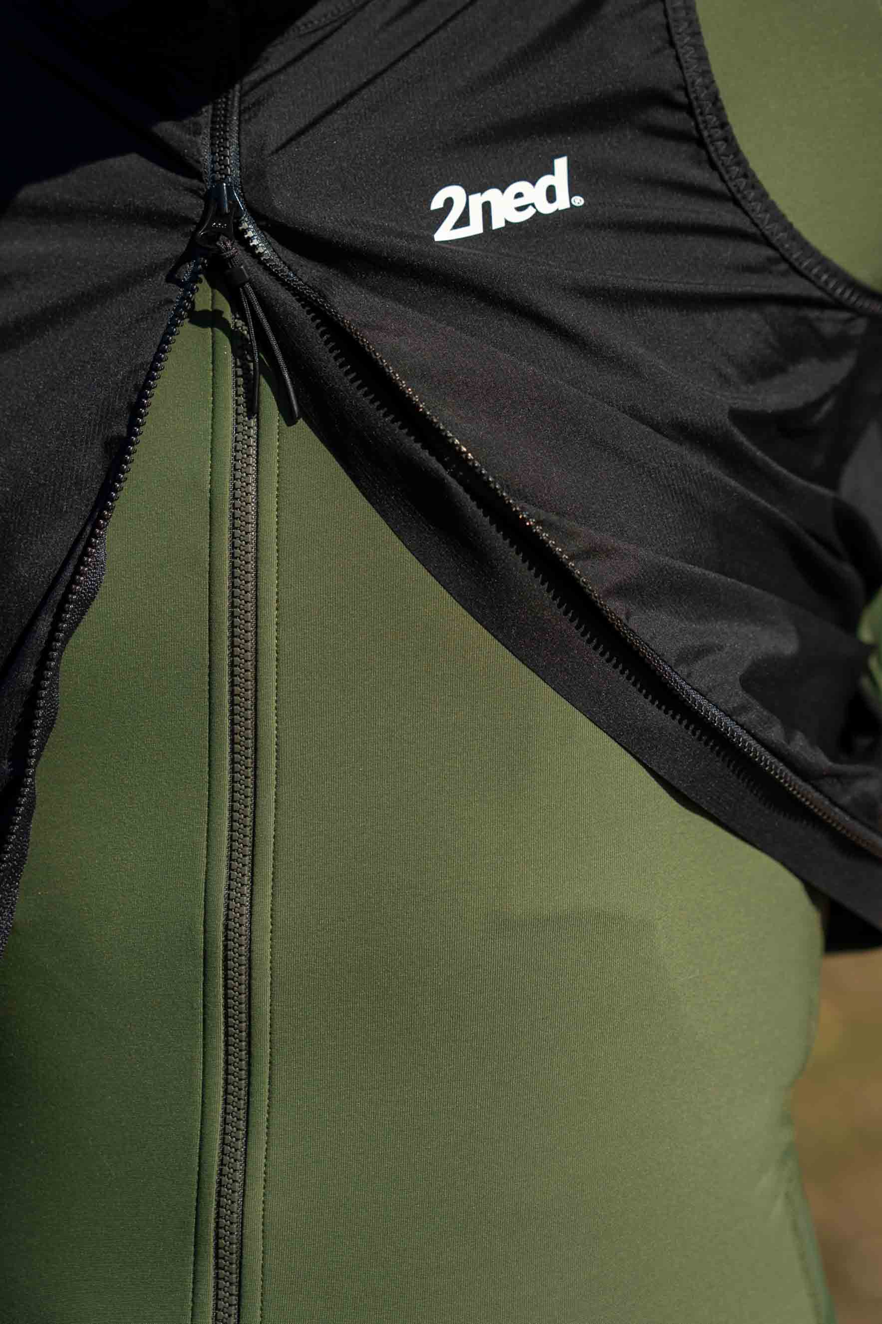 Easy Access med tovejs YKK-zipper.